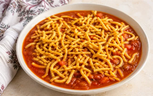 सेव टमाटर तैयार व्यंजन